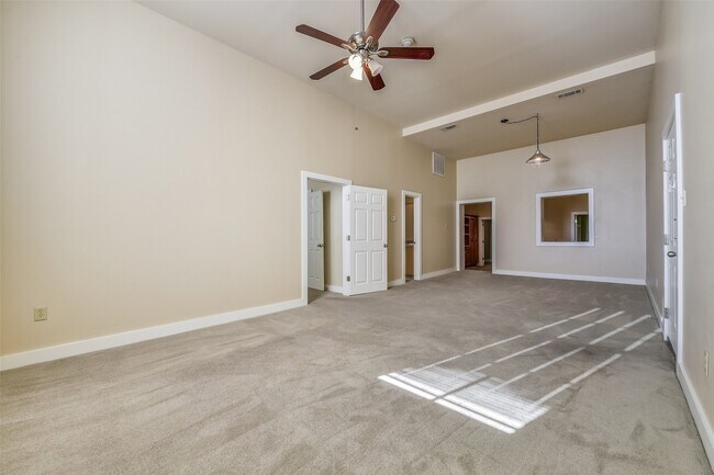 Building Photo - 2309 Harborside Dr