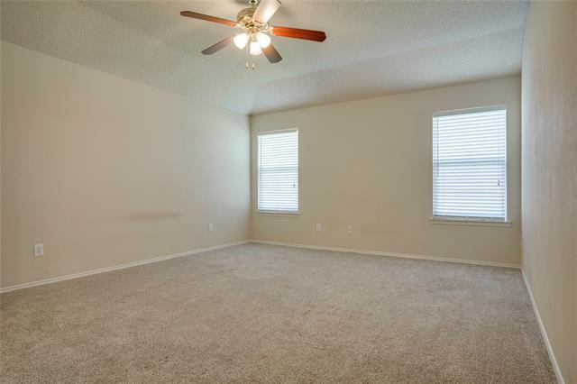 Building Photo - 9940 Carter Dr