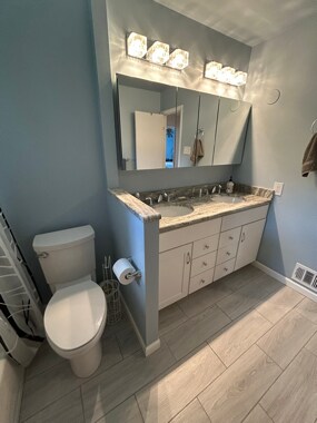 Building Photo - 2802 Curry Dr