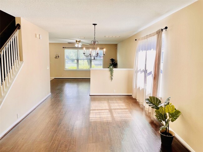 Building Photo - 17223 Shadow Ledge Dr