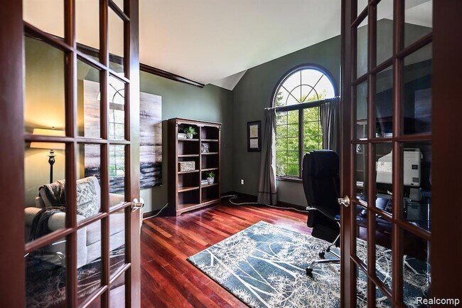 Building Photo - 51341 Park Pl Dr