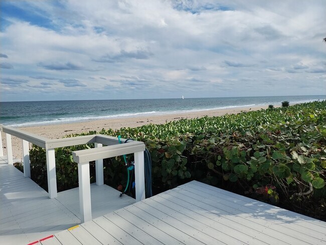 Building Photo - 5500 Old Ocean Blvd