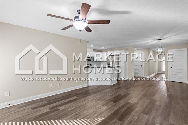 Building Photo - 128 Downsbury Rd