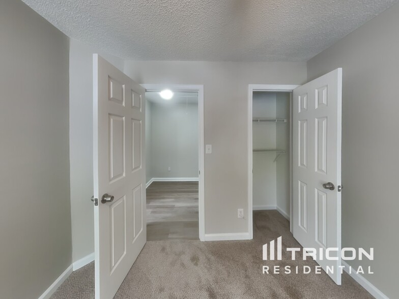 Building Photo - 630 N Fairfield Dr