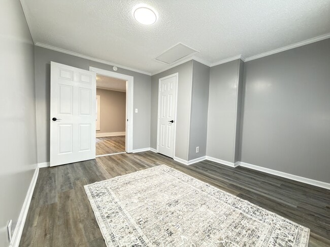 Building Photo - 4320 Wallace St