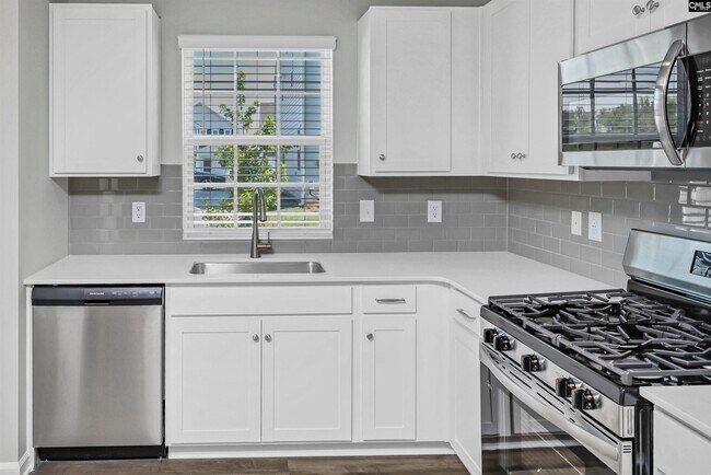 Building Photo - 244 Bones Rd