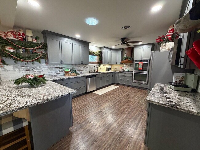 Building Photo - 760 Co Rd M