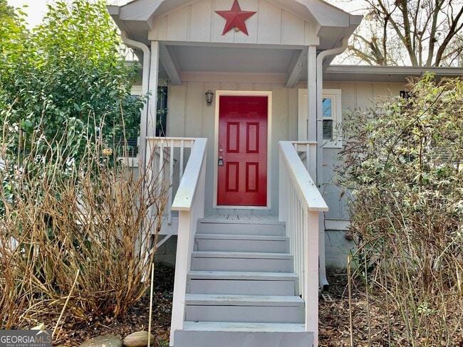 Building Photo - 322 Powder Springs St