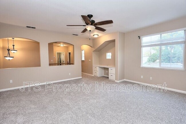 Building Photo - 2040 San Esteban Cir