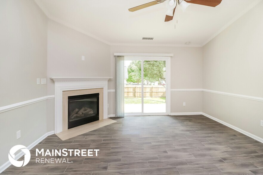 Building Photo - 3302 Covelo Ct