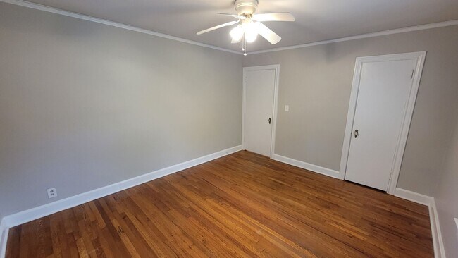 Building Photo - SEPTEMBER RENT SPECIAL! 2 Bed, 1 Bath Home Available in Greenville