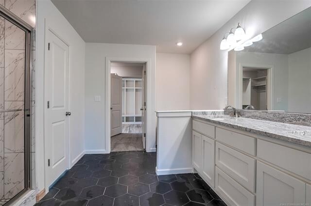 Building Photo - 8290 Overlook Trail