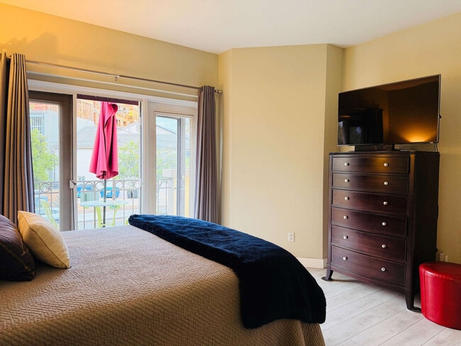 Building Photo - 1313 Washington St