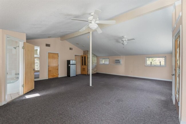 Building Photo - 3309 Westhill Dr