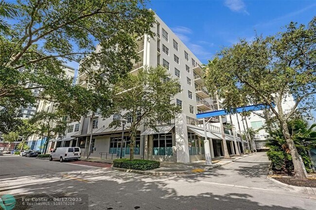 Building Photo - 411 NW 1st Ave