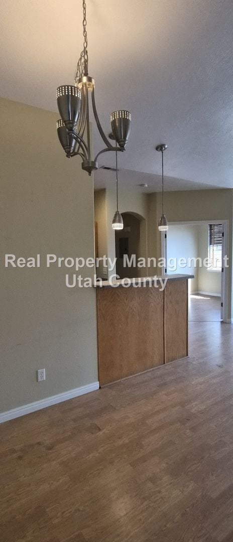 Building Photo - Pemberley HOA Condo, Close to the Clubhouse