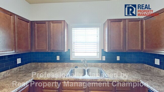 Building Photo - Beautiful Two-Story Townhome with Attached...