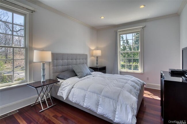 Building Photo - 11003 Main Rd