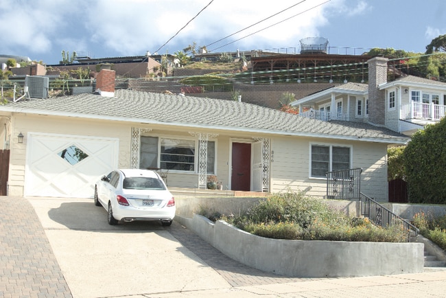 Primary Photo - 846 Forward St