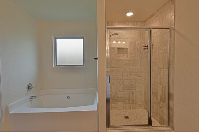 Building Photo - 6114 Redberry Dr