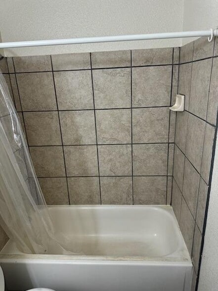 Building Photo - 4430 Holland St