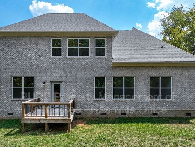 Building Photo - 631 Silva Ln