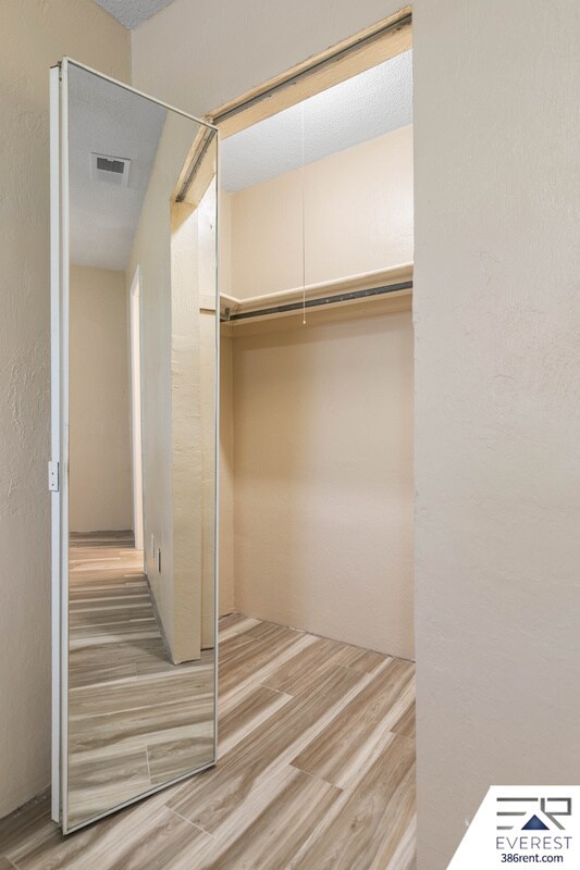 Building Photo - 1706 Western Rd