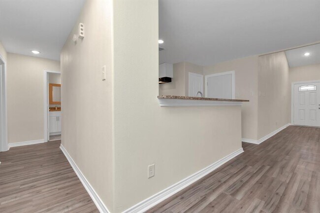 Building Photo - 1422 Hunters Park Dr