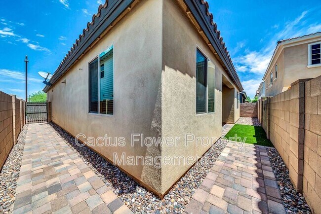 Building Photo - 9751 E Palladium Dr