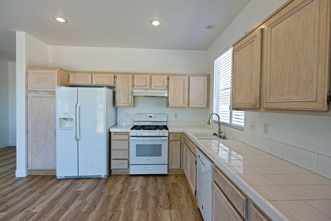 Building Photo - Beautiful One-story house in Summerlin