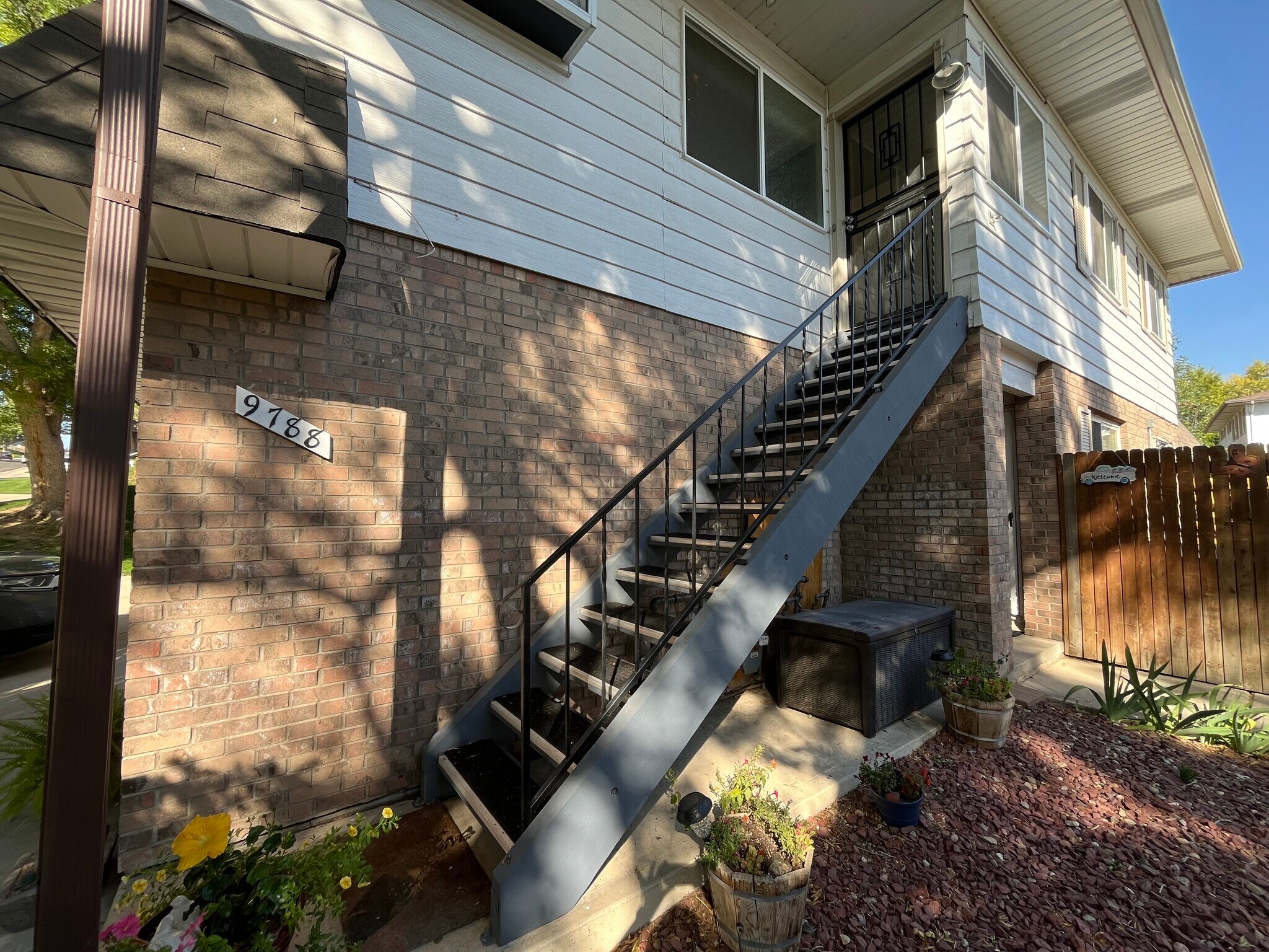 Building Photo - 9788 Orangewood Dr