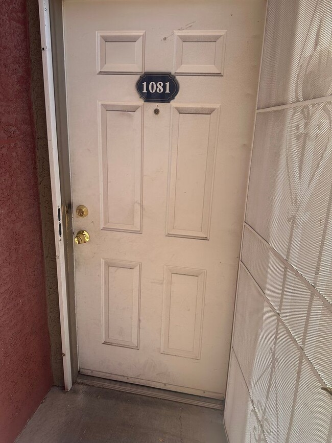 Building Photo - NE Near Nellis! Gated! Community Pool, Spa...