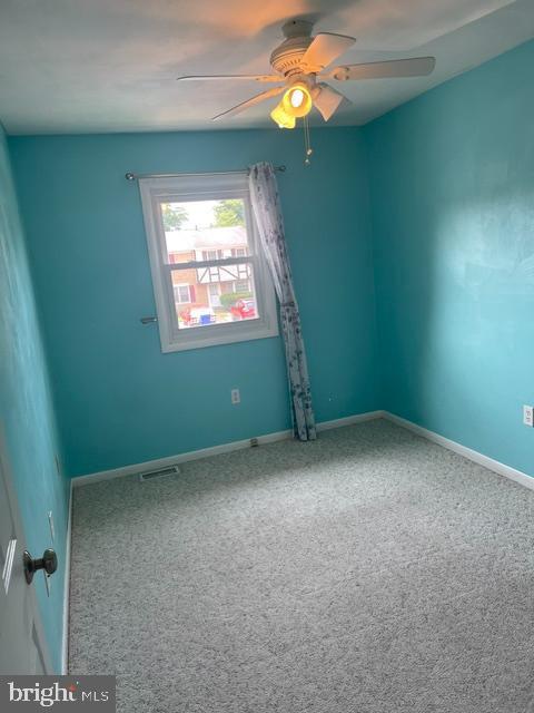 Building Photo - 802 Hills Dr