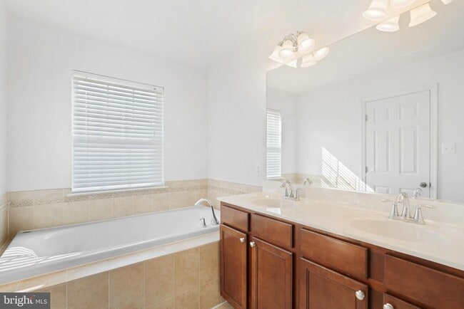 Building Photo - 8320 Stickley Ct