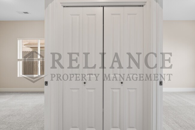 Building Photo - 212 W May St