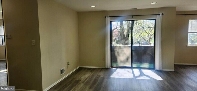 Building Photo - 124 Wood Mill Dr