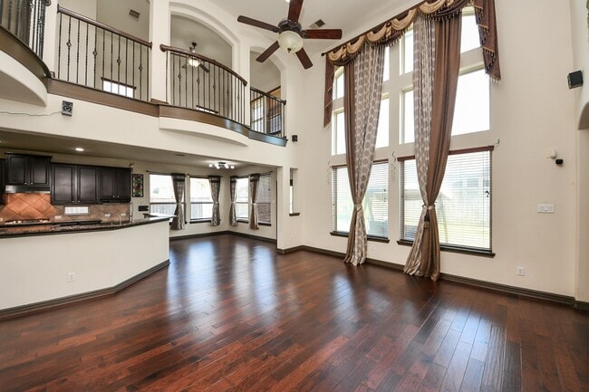 Building Photo - 26407 Wooded Hollow Ln