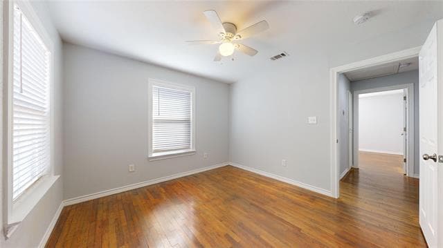 Building Photo - 2620 W Washington St