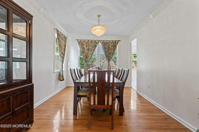 Building Photo - 5 Mulberry Ln