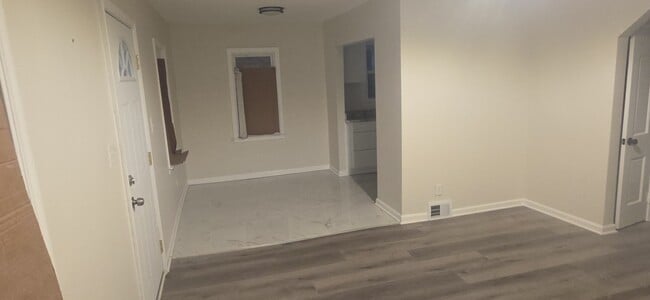 Building Photo - 12719 Wade St