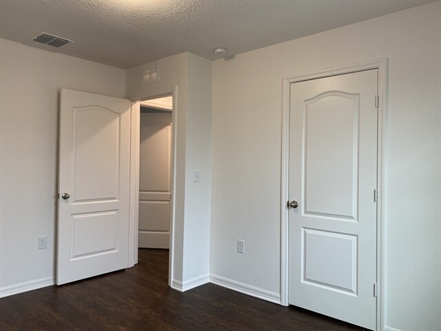 Building Photo - 1114 Brenton Leaf Dr