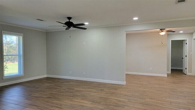 Building Photo - 2200 Joe Rushing Ln