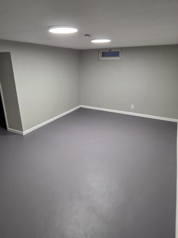 Building Photo - 7831 Trenton Ave