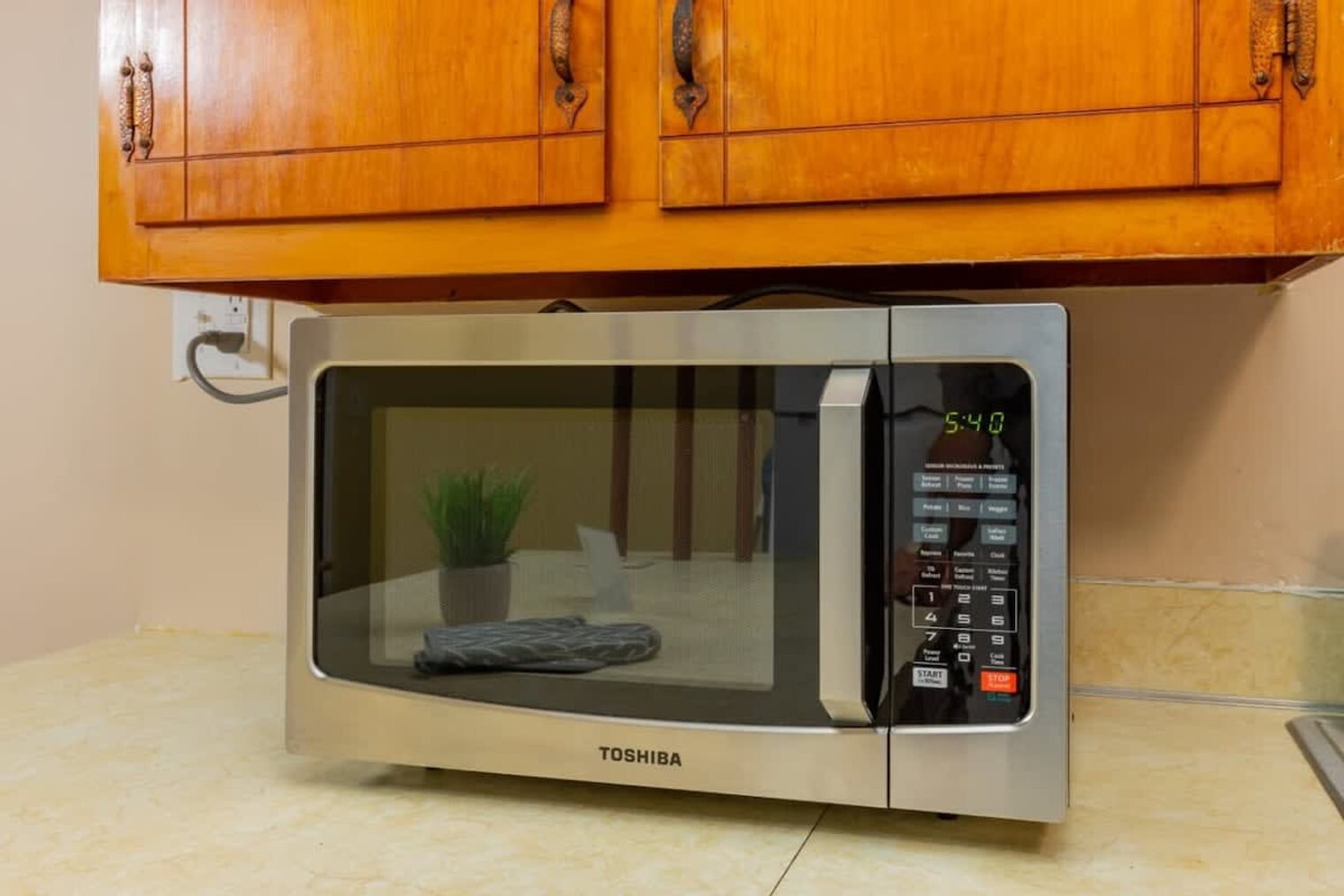 Building Photo - 2118 Skylake Dr