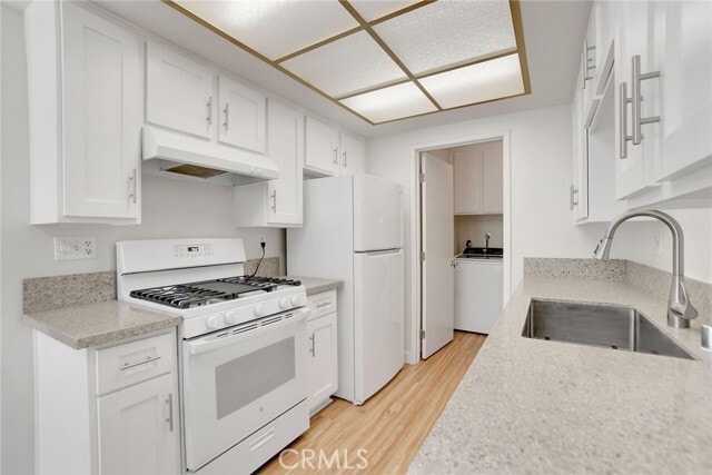 Building Photo - 1460 Forest Glen Dr