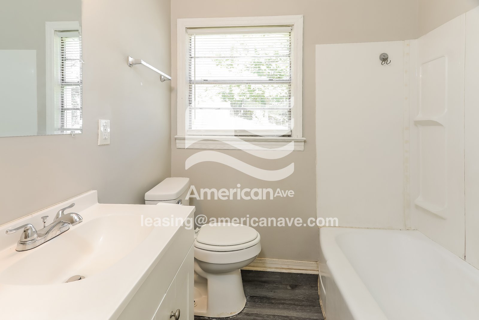 Building Photo - 9040 Belvoir Dr