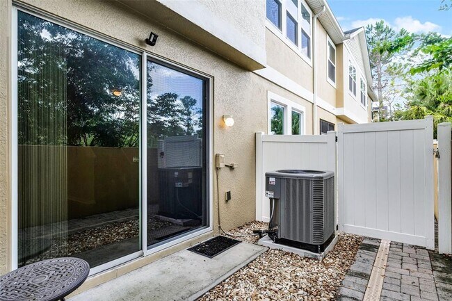 Building Photo - 14242 Desert Haven St