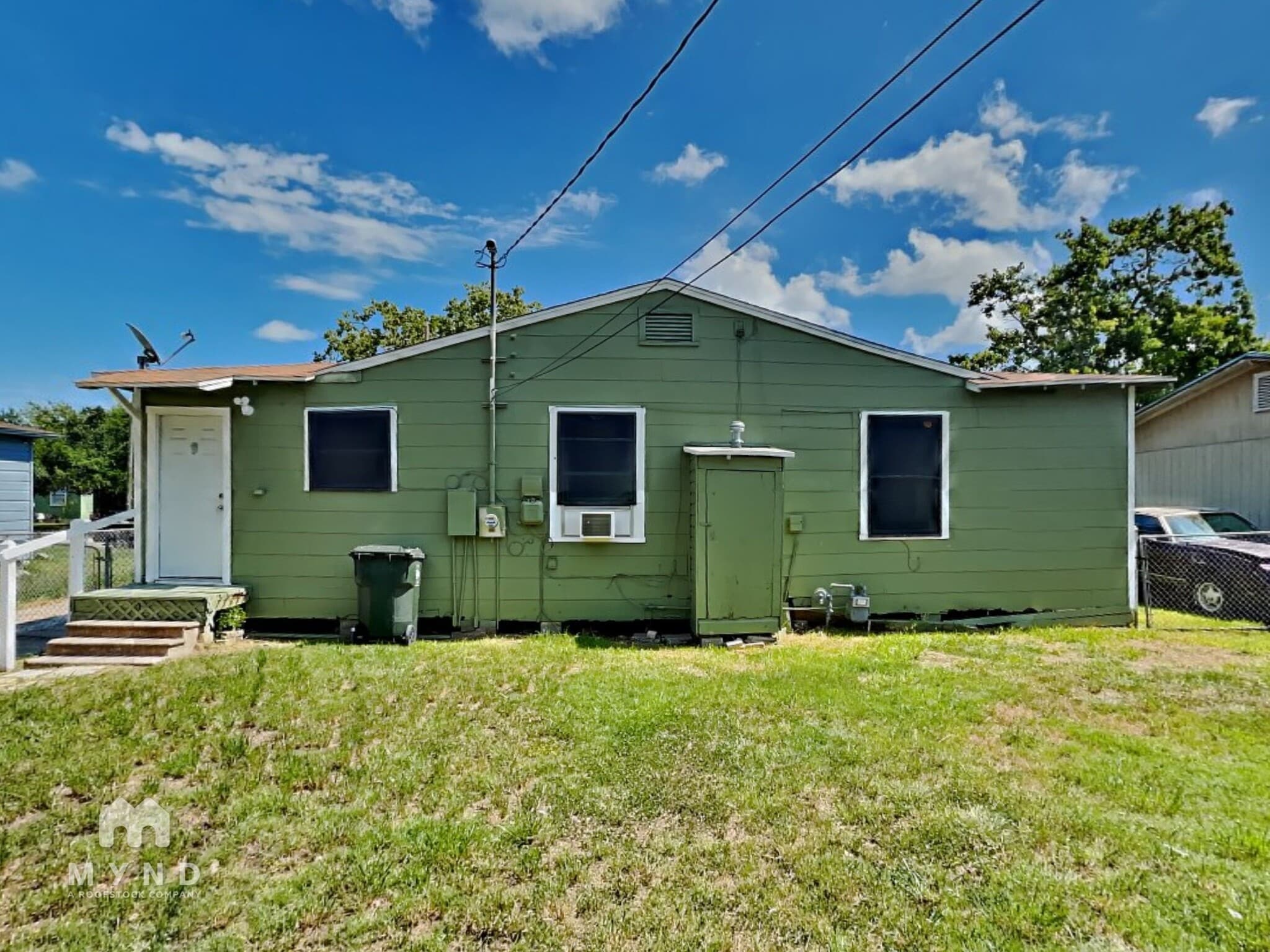 Building Photo - 1441 Miami Dr