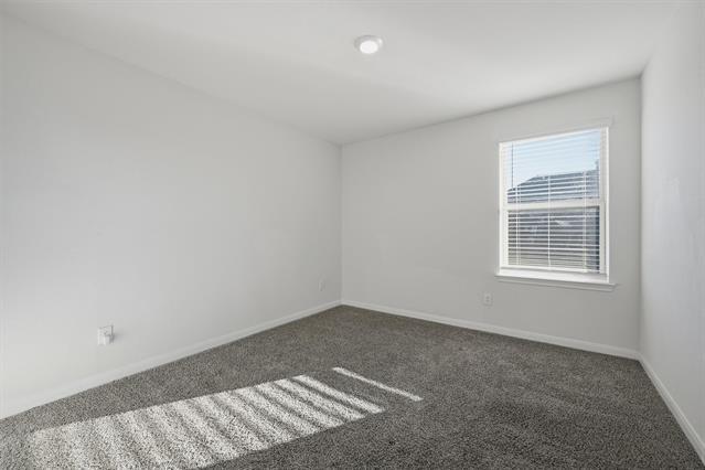 Building Photo - 3947 Oak Crk Cir