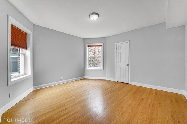 Building Photo - 6144 N Washtenaw Ave